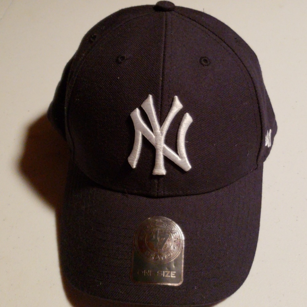 NY Yankees hat